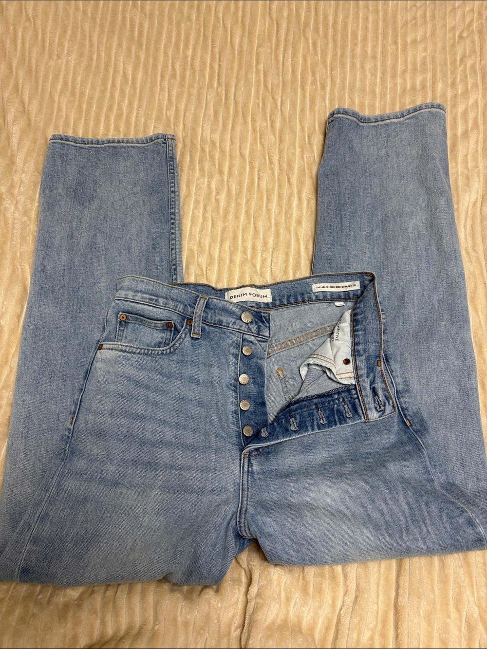 Aritzia Denim Forum Jeans - The Arlo High Rise Straight 28L